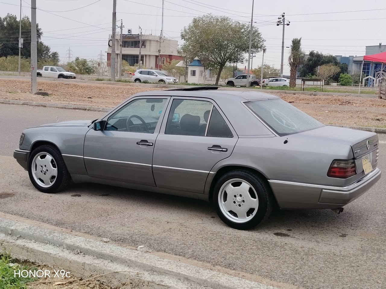 سلام عليكم للبيع مارسدس موديل 1993 سعر 67 حجم 320 ومحرك 320 بخاخ سياره نضيفه محرك كير مكفولات مكاني كلار. رجا اخوان الي موشراي لا يتعبنه ويتعب نفسه بسمنه تحويل ثاني يوم رقم اربيل وسلام عليكم ورحمة الله وبركاته


**إذا كنت صاحب هذا الإعلان وتريد حذفه لأي سبب، رجاءا أرسل رسالة إلى الدعم الفني**