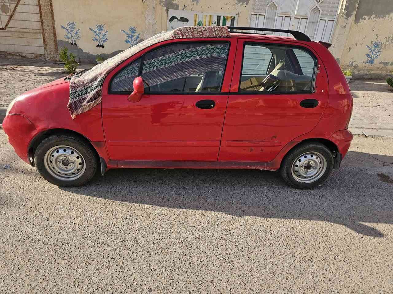 السلام عليكم
سياره كيو كيو ٢٠١٣ للبيع
جاهزه فقط تبريد ماكو 
السعر ٢٣ ورقة نقدي فقط.
السماوة 
الاتصال على الرقم : ***********
