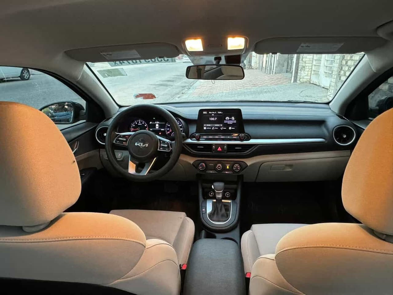 كيا فورتي
موديل 2023 

وارد امريكي 

محرك 2000 دوش 

بدون صبغ بدون تبديل فقط بارد بالبنيد 

مواصفات 

داخل بيجي 

رادار امامي + رادار جانبي 

أشاير بالمري 

لايت لد

تحديد مسار 

قيادة ذاتية 

كاميرا دوارة 

3 مودات قيادة 

ماشية 18 ميل 

المكان النجف الاشرف 

ويل كب الاصلي موجود
السعر 160 وبي مجال 

للتواصل ***********

***********
