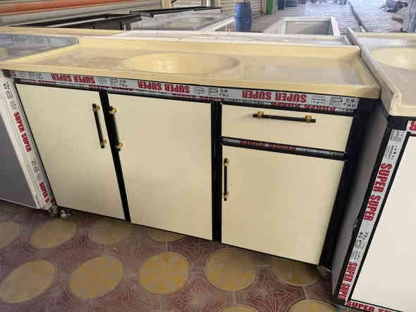 مجمع محسن الشمري بكافة انواع اثاث مواد المنزلية 
متوفر سناكي متر 30 
متوفر سناكي متر 50 
سناكي جديد وليس مستعمل 
موجود فقط مرمر 
العنوان الديوانية قضاء عفك قرب الجسر حمام مقابل سيد حسن ياسري 
***********
