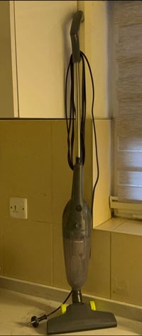 مكنسة كهربائية • شغالة