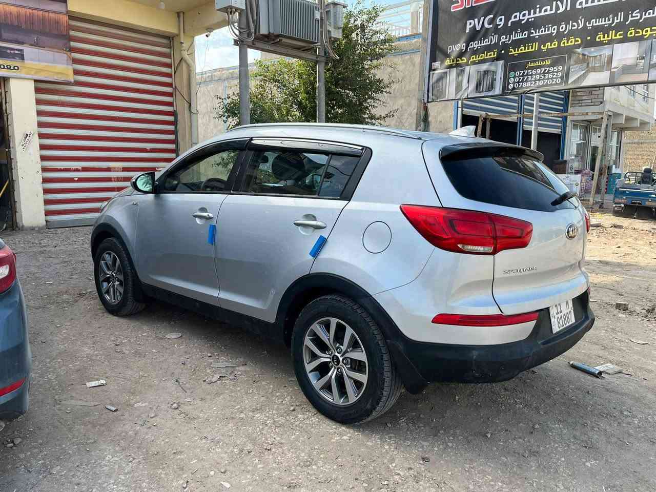 السلام عليكم
سبورتج 14 امريكي محرك 2400gdi تبريد شغال خير من الله 
حادث بنيد مبدل و مصبوغ دفع رباعي كامره خلفية تخم تاير جديد ، سياره جديده خير من الله السعر 118$ وبيه مجال بسيط مكاني بابل ***********
