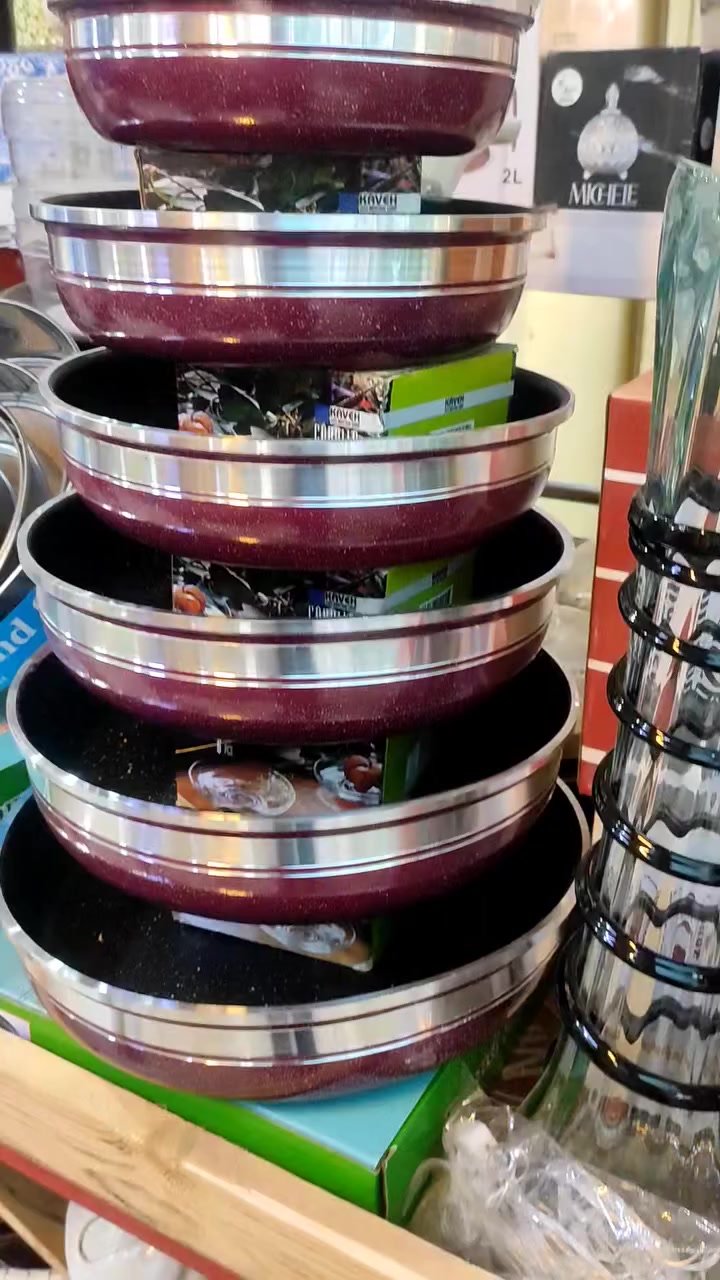 توفرت طاوه تيفال👈 7 قطع بالوان مختلفه ونوعيه ممتازه السعر 25 الف والتوصيل مجاني 👉👉 العنوان الامين الثانيه شارع افران السعاده قرب كرار العزاوي للحجز واتساب ***********
