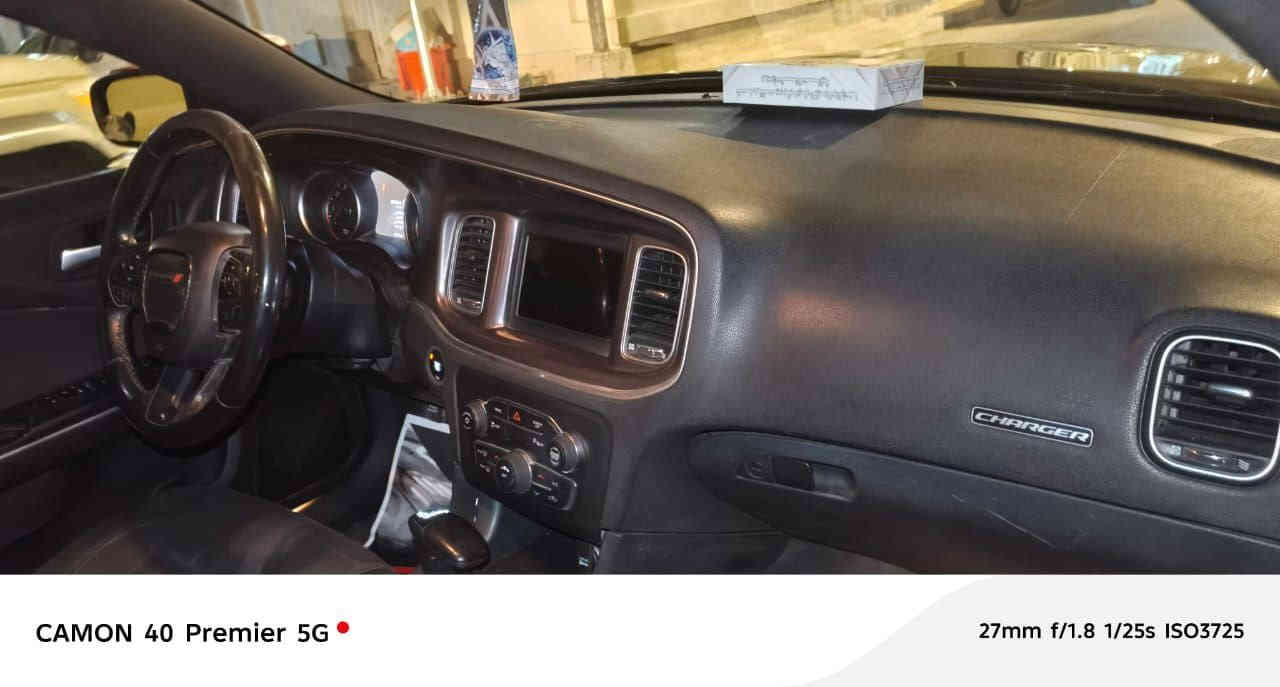 جارجر مديل 2018 أصل مواصفات 
لون فيلي مرغوب كفاله عامه داخله تقرير تعمل وتسير جوه الدوسه وبل عراق صار بيه باب خلفي مبدل نفس الون مكينه 3600 كير مكينه كفاله حداده جديده قبل شهر مزوده منضومة غاز جاهزه من كلشي خير من الله 
السعر 180 وبيه مجال ***********
