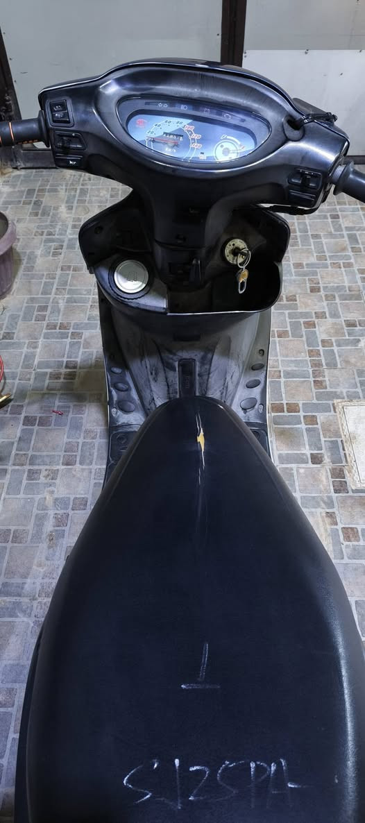 سلام عليكم دراجة كامكو V2دراجة نضيفه مامفتوحه شرط مال حاويه مديل 2013
دراجة على فحص للبيع او مراوس وسعر خاص اذا مو شراي لا تعبني للستفسار مراسلت الصفحه او الاتصال على ***********
