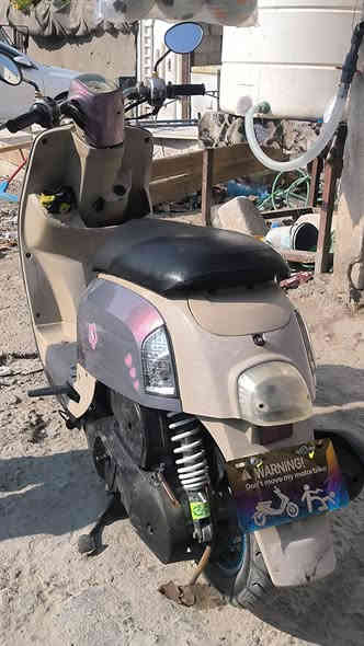 ماكس بوليس للبيع دراجه حلوه ونضيفه كريمي شلعه معدل  واتساب فقط***********.      *********** اتصال
