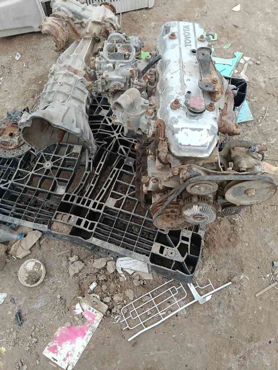 سلام عليكم اخوان اللبيع محرك وكيرفور ويل كروسيده المكان بغداد التواصل على خاص او رقم الهاتف ***********
