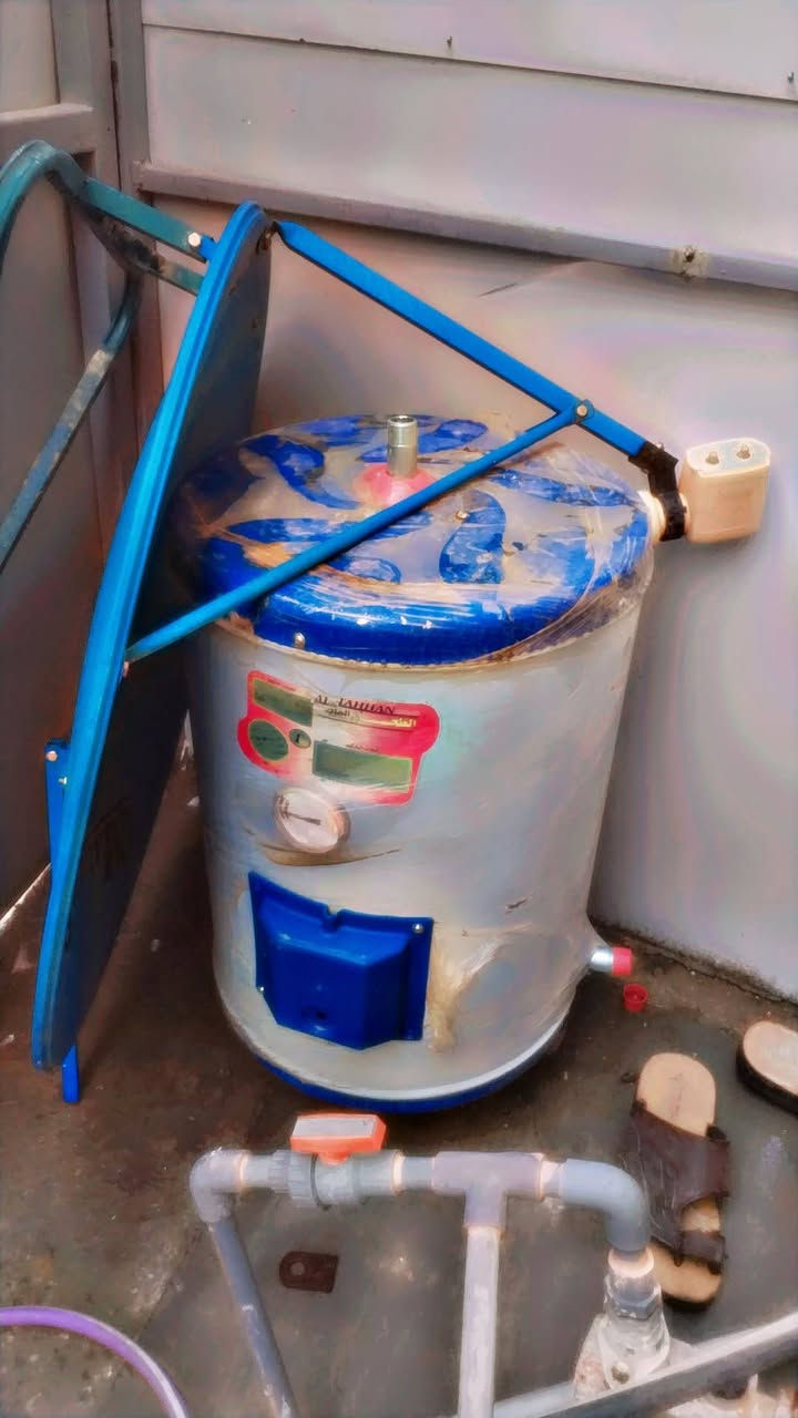 سلام عليكم غراظ بيت للبيع مكاني بغداد حي الجهاد بسعر مناسب شلع 250 قفل***********
