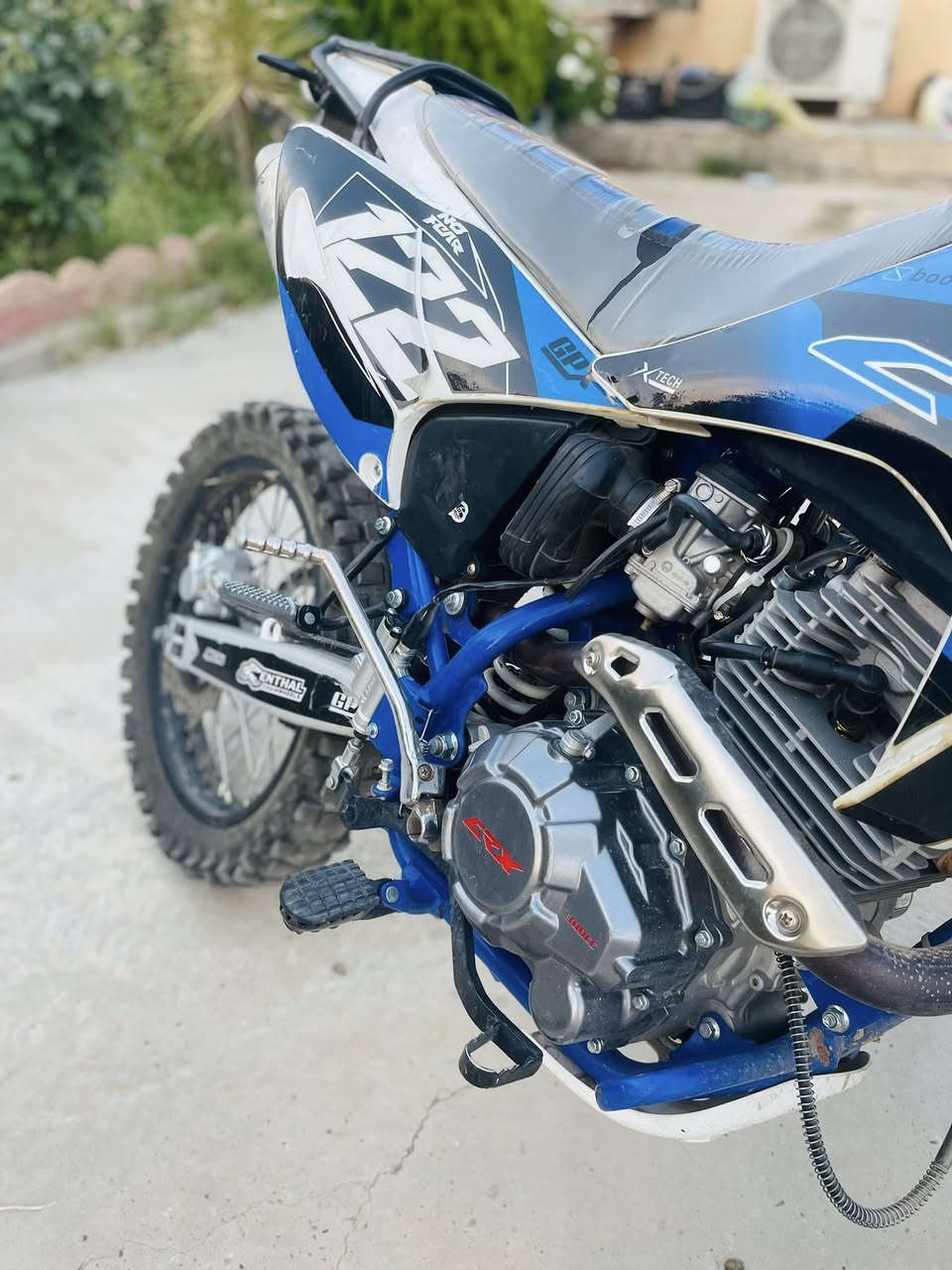 السلام عليكم
للبيع فقط 

دراجة قفاز: crx 300c 🔥🏔️ 2025
حجم :122
بعدها على وضع الشركة مكفولة 
اوراق كاملة بس تروح ترقم 
المكان : قضاء العلم 
السعر :1700 
استفسار هـ : ***********

