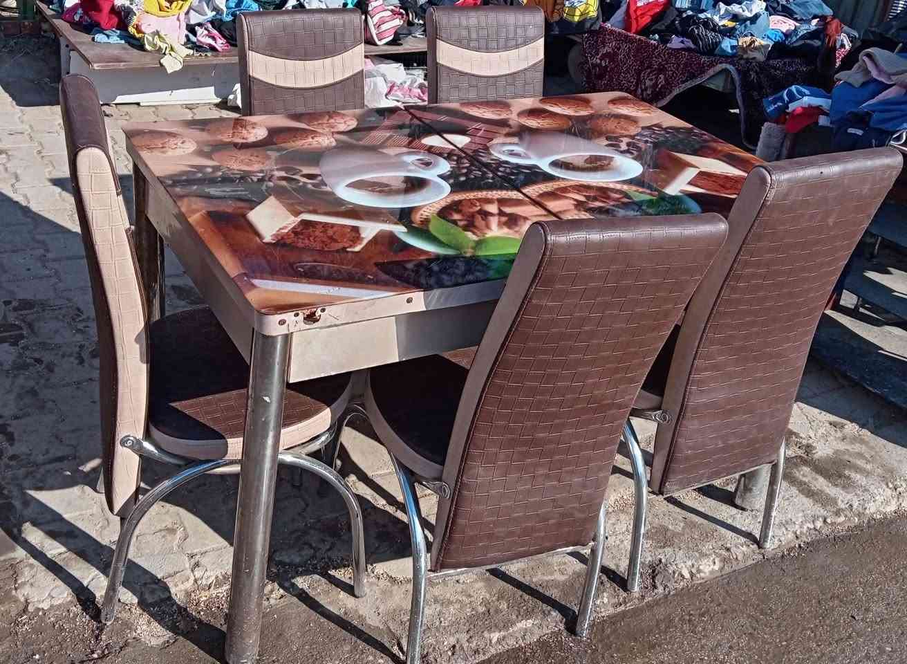 بسم الله
غراض للبيع العنوان المحمودية مقابل المركز الصحي 
والمحل الثاني شارع قيم َمقام قرب الوكيل ابو كريم ويوجد ايضآ باله في مجمع المنصور التجاري خلف عمارة الخضيري و مقابل البيت التركي
***********
***********
