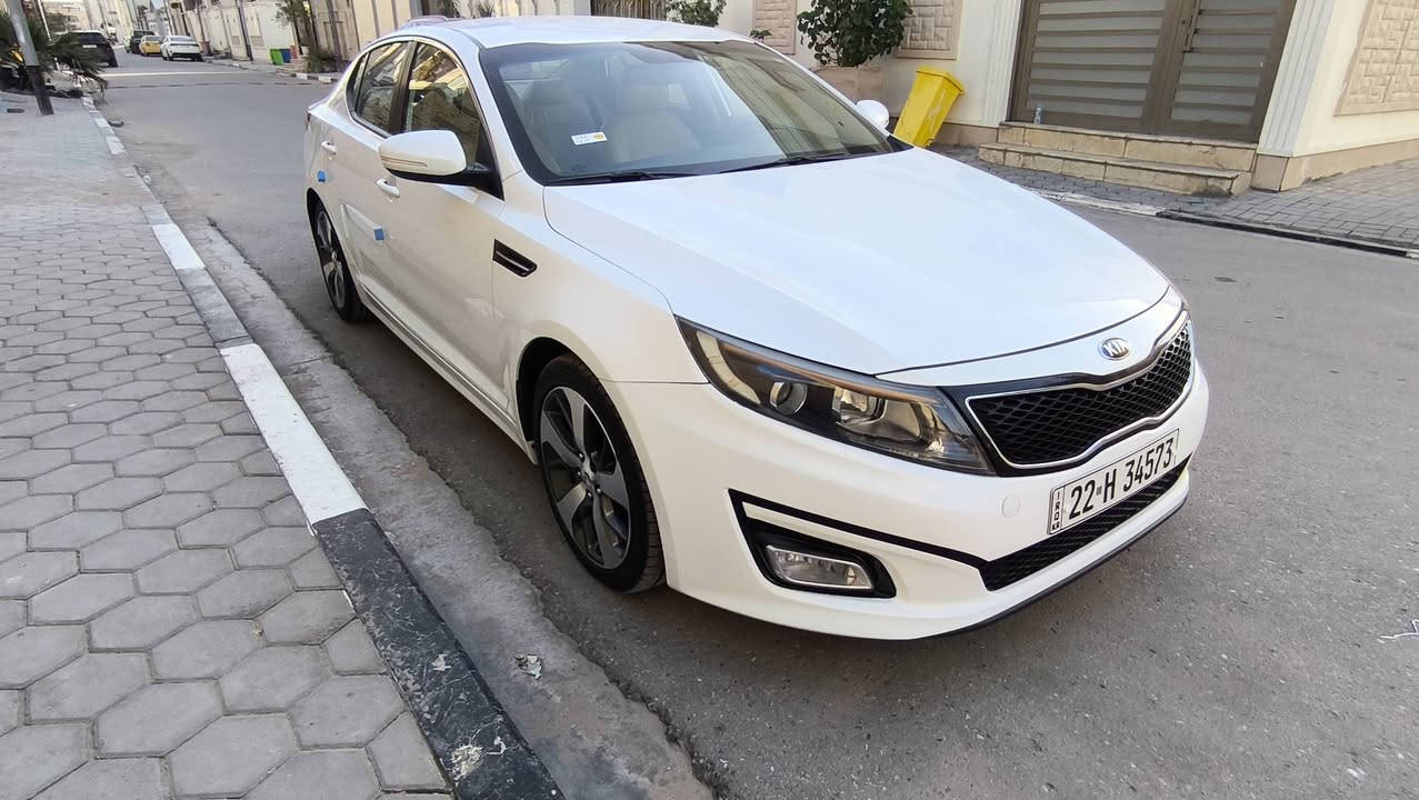 السلام عليكم كيا اوبتيما خليجيه موديل 2016 كفاله عامه سياره جديده حيل استخدام شخصي ماشيه 110 كيلو سنويه لل28 مكينه 2000 دوش السعر 165 وبيه مجال الاتصال على الرقم ***********
