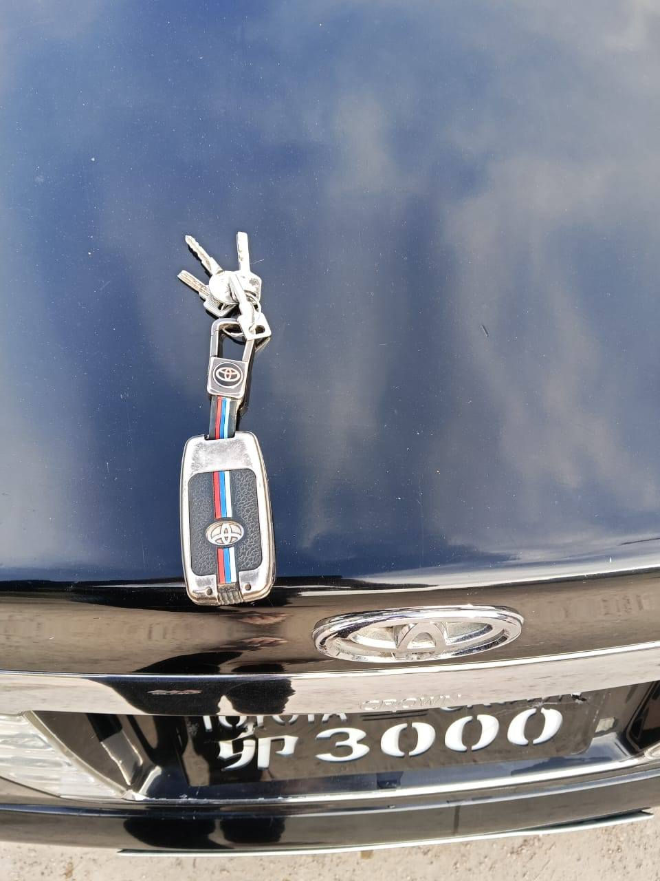 السلام عليكم ورحمة الله وبركاته
عندي سيارة ماجسته فول مواصفات مشروع وطني قرار ٤٨ امداور رقم بغداد بسمي رقم انكليزي فول بطن خمس دكم كصه قماره للبيع او المروس او هذا رقمي بيه وتساب ***********
