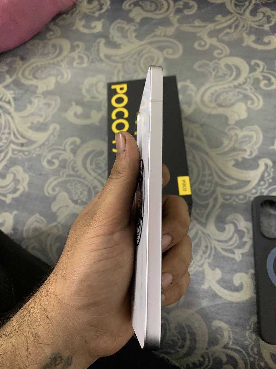 السلام عليكم بوكو F7 للبيع ذاكرة 512 رام 16
120 فريم ببجي جهاز جديد مستخدم قليل جداً بيع او مراوس ايباد برو او ايباد ريد مجك 

مكاني بغداد العبيدي سعرة 500 

***********
