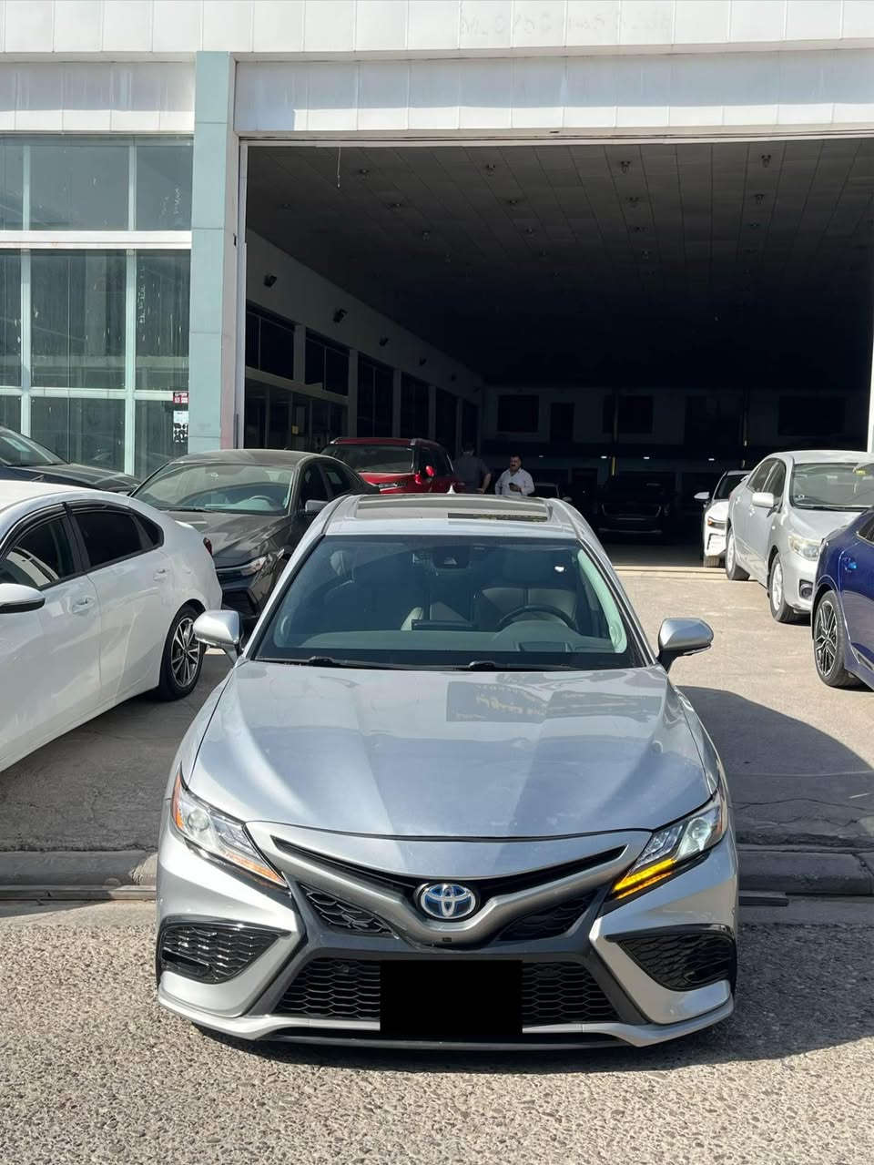 Toyota Camry 2024 XLE hybrid 
بدون صبغ بدونً ارباك
فحم رادار بيلادي شركه
موصفات 1/1 
شاشه كبير
فتحه
داتاشو
كوشن هيتر
كوشن كهربايي
هايبرد
قودي رادار
قودي ايشاره
شحن وايرليس - تايب سي - USB
تحديد سرعه
ويل كروم
شغال
باب بصمه
Eco - normal_ sport
عنوان اربيل
رقم موبايل *********** أربيل, العراق
