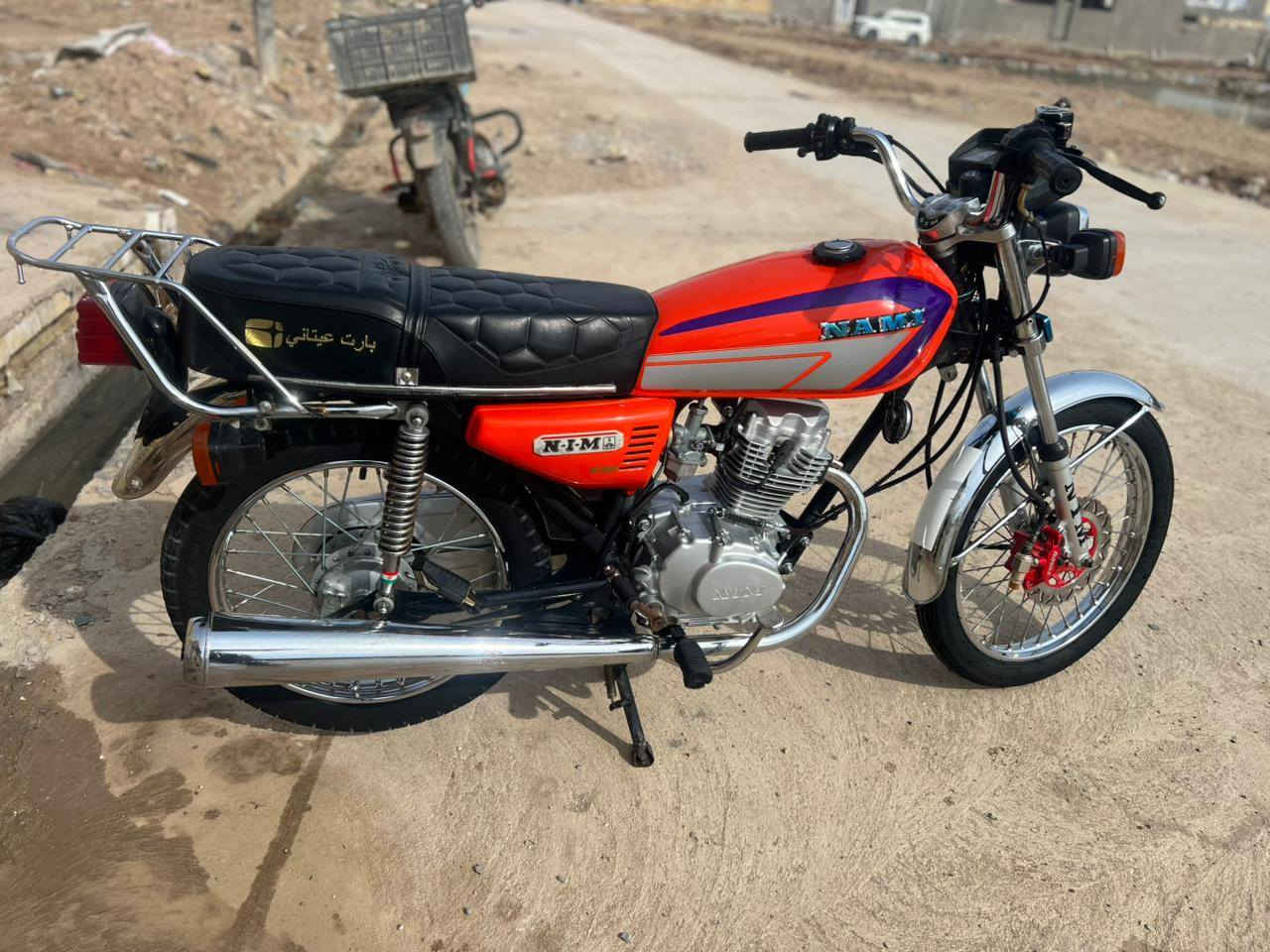 سلام عليكم دراجه شبه اصلي مكفوله من كلشي موديل 23 اوراق اصولي بوجهك للترقيم كلشي شغال بيها للتواصل رقم راعي الدراجه *********** العنوان ناصريه قضاء قلعه سكر
