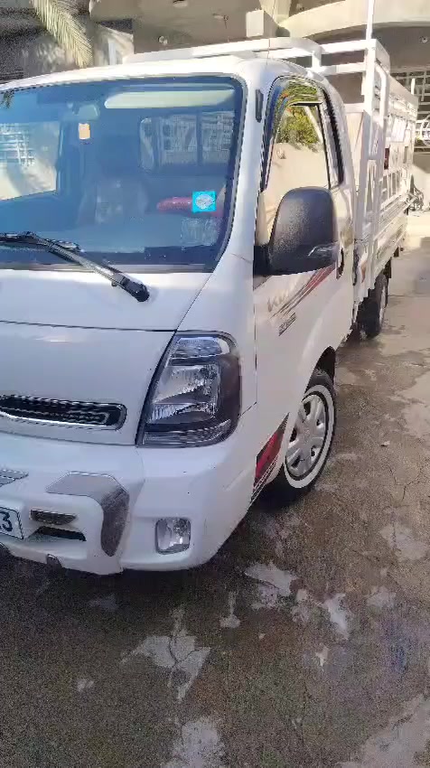 سلام عليكم  ،  كيا بنكو حمل للبيع موديل 2020 شكل 2021 مكفوله كفاله عامه من ضربه وتبديل  ،  رقم شاصي واضح، باسمي مداور ثاني يوم، تدفئه وتبريد شغالات، سيارة احلى من الصور رقمها كربلاء دولي هستوني محولها جديد هزه جديده ومصفرها ضريبه كامله السياره عنواني كربلاء
سعرها 133 بدون محجر 
رقمي ***********
***********
