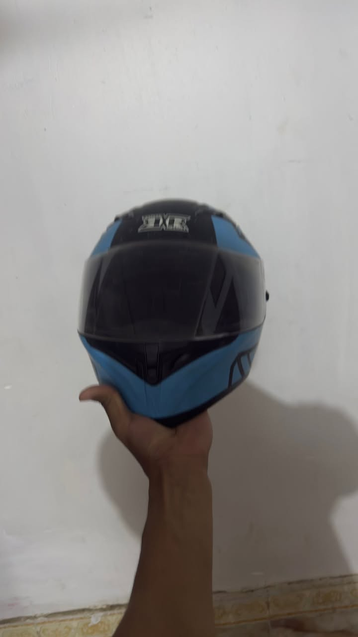 خوذه اصليه درجه اولى حجمها جبير ومن الداخل مبطنه بيها قناع وبيها نضارات السعر 35


**إذا كنت صاحب هذا الإعلان وتريد حذفه لأي سبب، رجاءا أرسل رسالة إلى الدعم الفني**