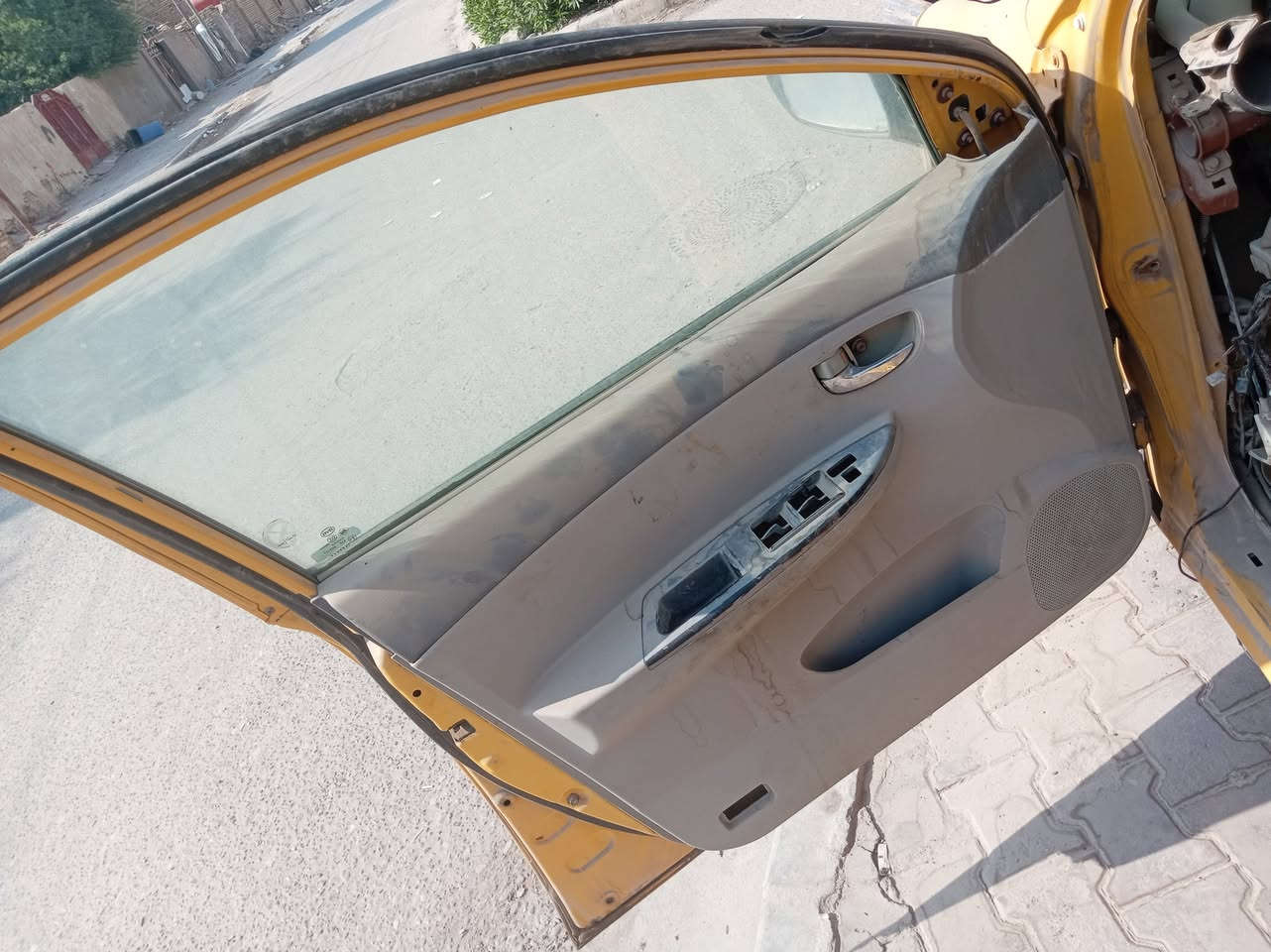 بي واي ديه تفصيخ للبيع محرك وكير جديد حداديه ٤ بيبان كاملات مع الجام واليبطاين *********** كشنات جديد دشبول جديد في محافظة ميسان العمارة رقم ***********
