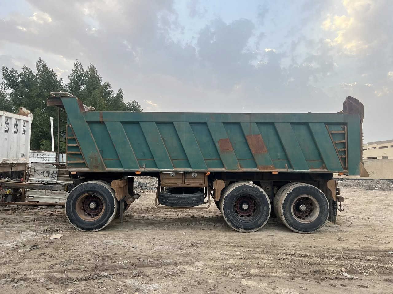 سلام عليكم عليكم عربانه لبيع شاصي14 /دناكير16/طول 7وربع/رقمي/***********/السعر 130
