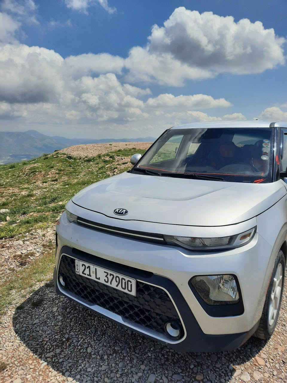 للبيع كيا سول 21 وارد امريكي  نظيفة ماشية 60000 وقابل للزيادة مع رقم سليمانية مميز ...حادث السيارة بونيد وجاملغ يمين .السيارة فئة s ومحرك 2000 بيها هواي مواصفات من شاشة ورادار وخروج عن المسار وتوقف ذاتي ..السيارة معروضة ب20  مليون وبيها مجال للي جاد ويريد يشتري ومكان السيارة بغداد/ حي الجامعة 
*********** اتصال او واتساب
