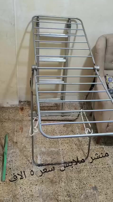 للبيع اغراض مستعمل
العنوان تيراوا تقاطع شارع لاطباء 
للتواصل مسنجر او على رقم ***********
