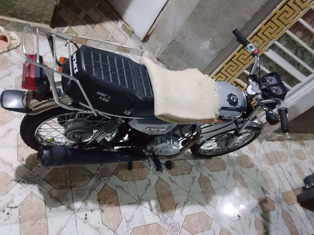 سلام عليكم دراجه نامه متياز ول مكينه اصلي صر 20يوم أصولي دراجه مكاني كوت حي جهاد 900 وبيهه مجال شراي يتصل عل رقم *********** وخاص متواجد
