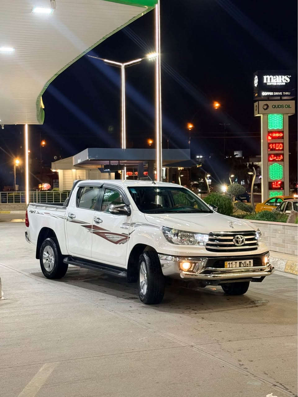 هايلوكس دبل
مكفول فقط مكانين بارد صغار
كير محرك بالشرط
88,000km ⭐️
قطعتين تبريد 
شاشة كبيرة 
كاميرا خلفية 
گير اوتو 
تخم تاير جديد 
265 وبيها مجال 
***********
*********** كركوك, العراق
