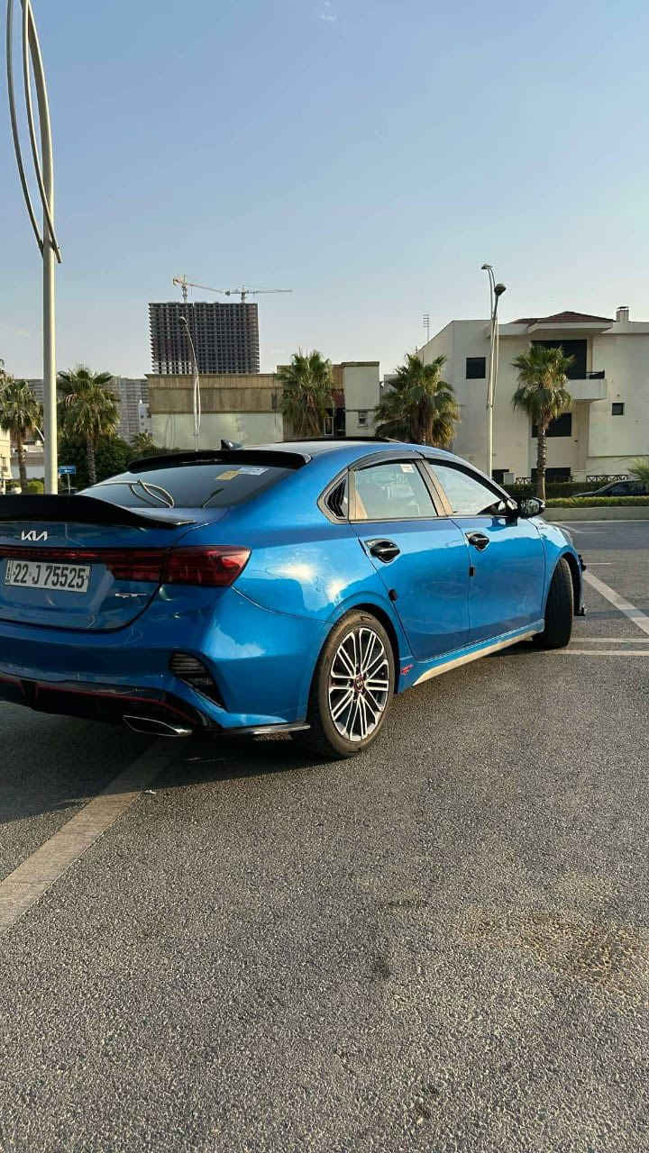 السلام عليكم.     فورتي GT (كير عادي )
كيا فورتي جيتي  موديل 2022 موصفات فول

سياره مزودة من شوته وعطاس 

وبرمجة طلقات 

ضرر سياره جانبي من امريكة قطعتين  ونص جهت نفر 

ارباك ستيرن فقط 

فتحه سلايت 

كشن حار تدفئه

ماشيه 46 mi

لون جويتي مميز 

اني شرعي مالها بيها كاربون الكتروني 

مكان سياره موصل شارع مركز 

سعر سياره (133)بيها مجال قليل 

تصال على ارقام  كورك *********** اسيا ***********
