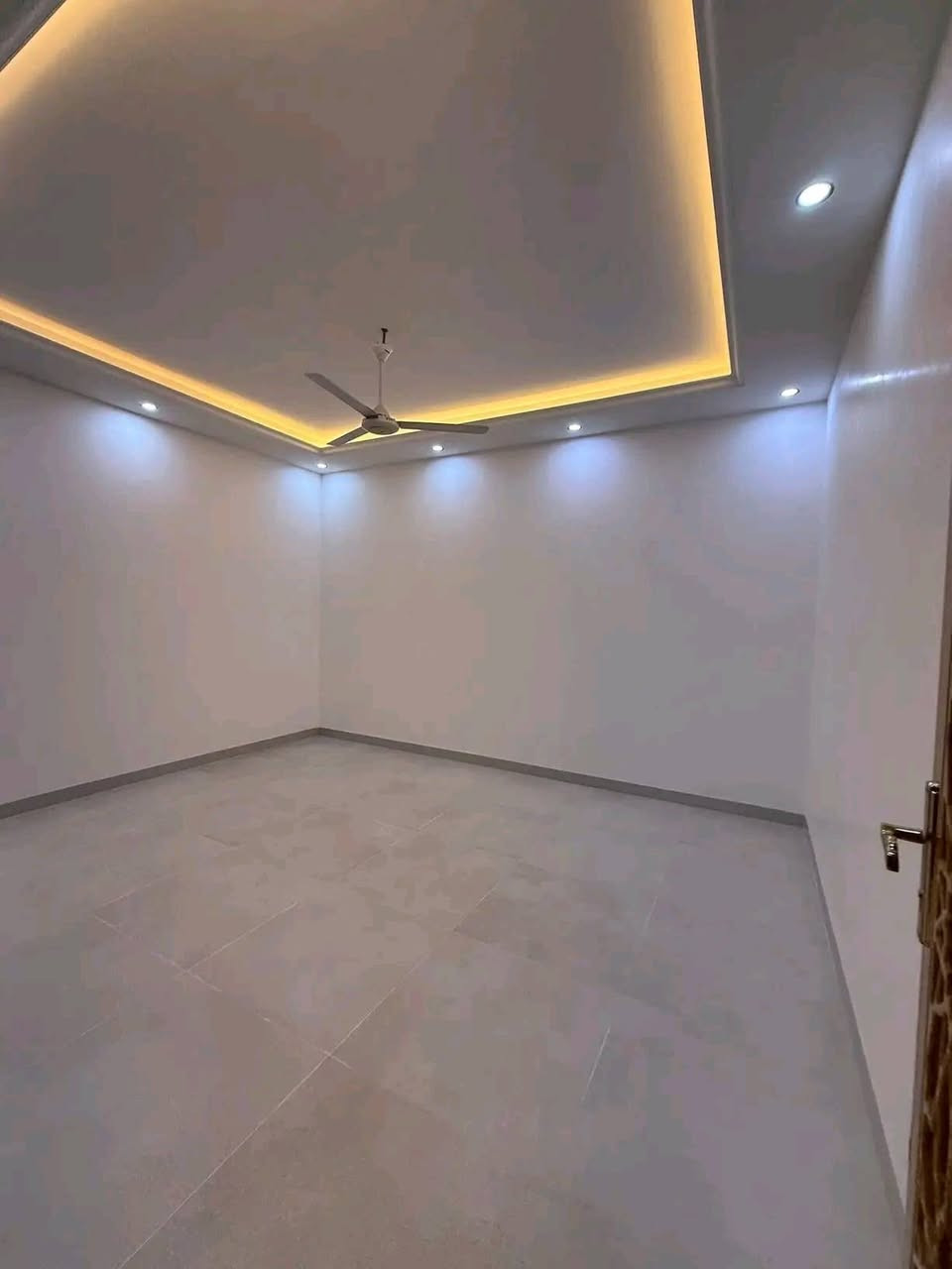 السلام عليكم بيت للبيع ولايجار بالشموخ الشراي خاص او يتصل برقم ***********ب ***********بي واتساب
