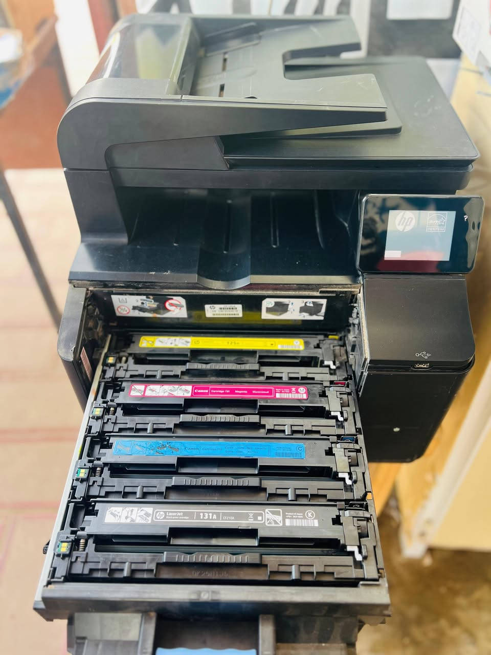 سلام عليكم
جهاز hbجديد ليزري ونسخه ملوان وعادي 
هاي نسخه بل فديو شوف العين تواصل خاص 
او تصال ***********
