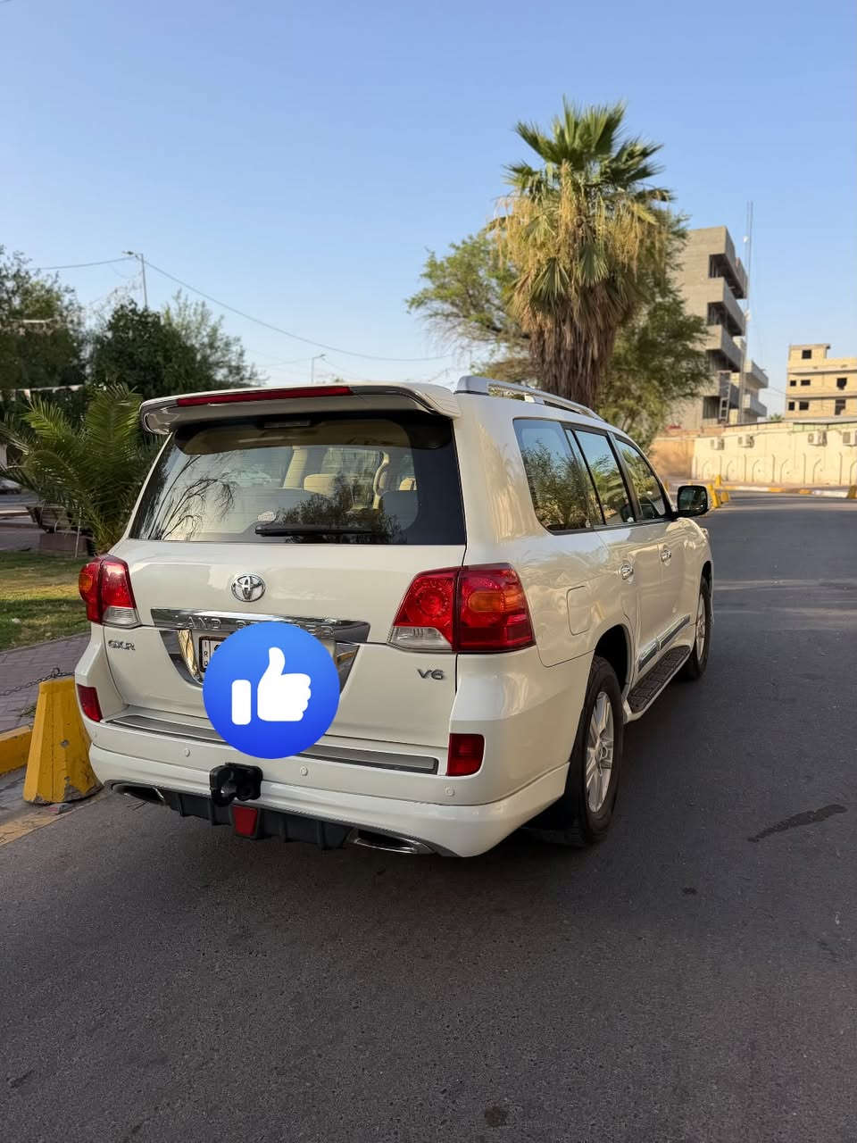 السلام عليكم 

للبيع لاندكروز 2014 رقم بغداد شبه مميز
السعر 250$ورقه بيه مجال بسيط 
صبغ عام 
سونار موجود بالمنشور 
***********

