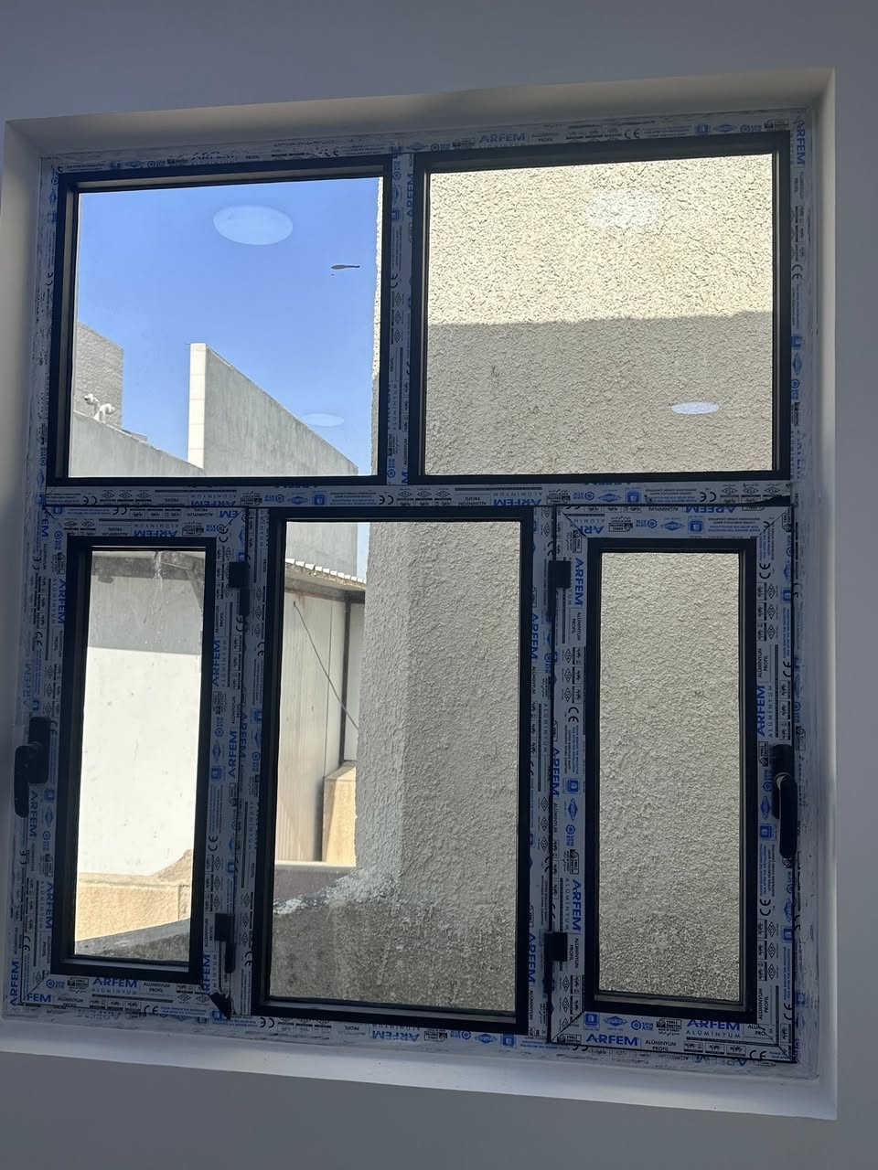 تم بحمد الله نصب شبابيك المنيوم 
وتثبيت الجام 

الموقع الحارثية 

دقة بالعمل 
سرعة بالانجاز 
اسعار مناسبة 

للاستفسار 
*********** 
***********
