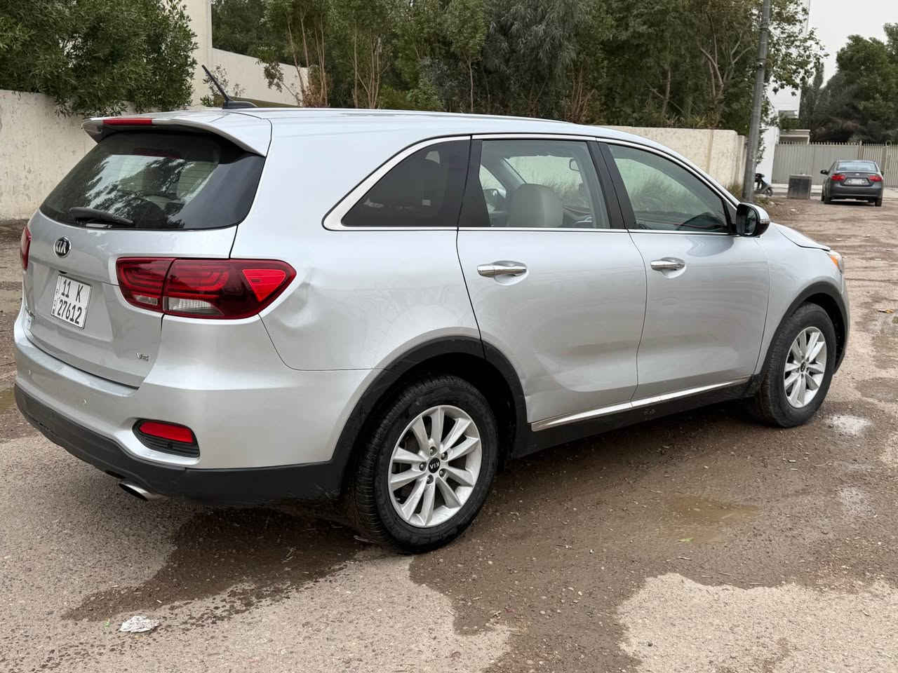 سلام عليكم 
كيا سورنتو 
موديل 2019
حادثه بنيد وجاملغ وباب 
مواصفات 
شاشه كأمره محرك6 سلندر 
سبع راكب وبعد بيه مواصفات 
السعر 170 ورقه وبيه مجال 
مكان سياره بغداد بلديات 
اتصال على رقم *********** بغداد, العراق
