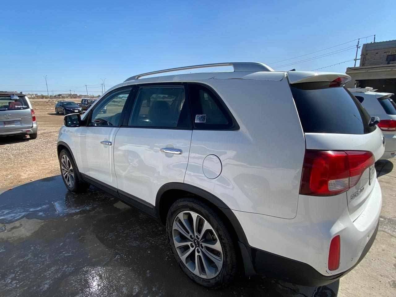 سورنتو خليجي ١٤
محرك ٦
٧ راكب
تحكم
حساس امامي وخلفي
داخل بيجي
بردات سلايت
بصمات
السياره فول ماعدا البانوراما
بيه صبغ قطعتين 
السعر ١٥٠
رقم شمالي أربيل انكليزي وسنويه بأسمي ٢٠٣٠ وملصق وهزه جديده 
مكلف بالنشر 
***********
