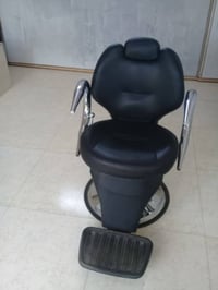 محل حلاقة • معدات حلاقة • للبيع