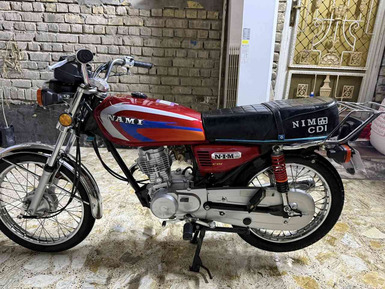 السلام عليكم
أربعه گير سكنر 
موديل 27
كفاله عامه مكان كوت خاجيه 
***********
800 وبيه مجال
