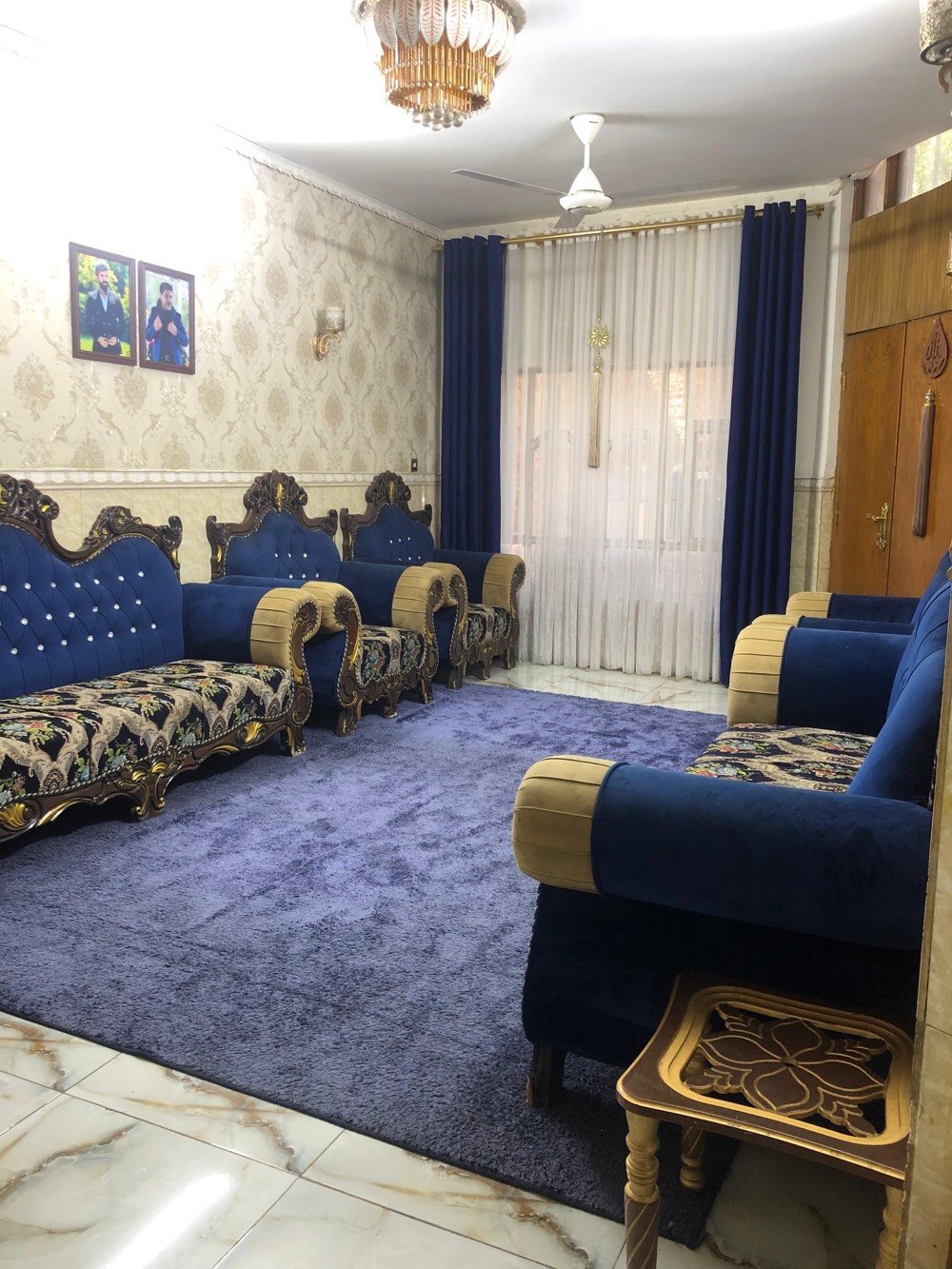 الدار للبيع 
المساحه 150 طابو صرف
الواجهه 7 ونص
النزال 20
البلديات مخازن الاسمنت حي 9 نيسان
طابقين ونص يحتوي على 4 غرف نوم
***********