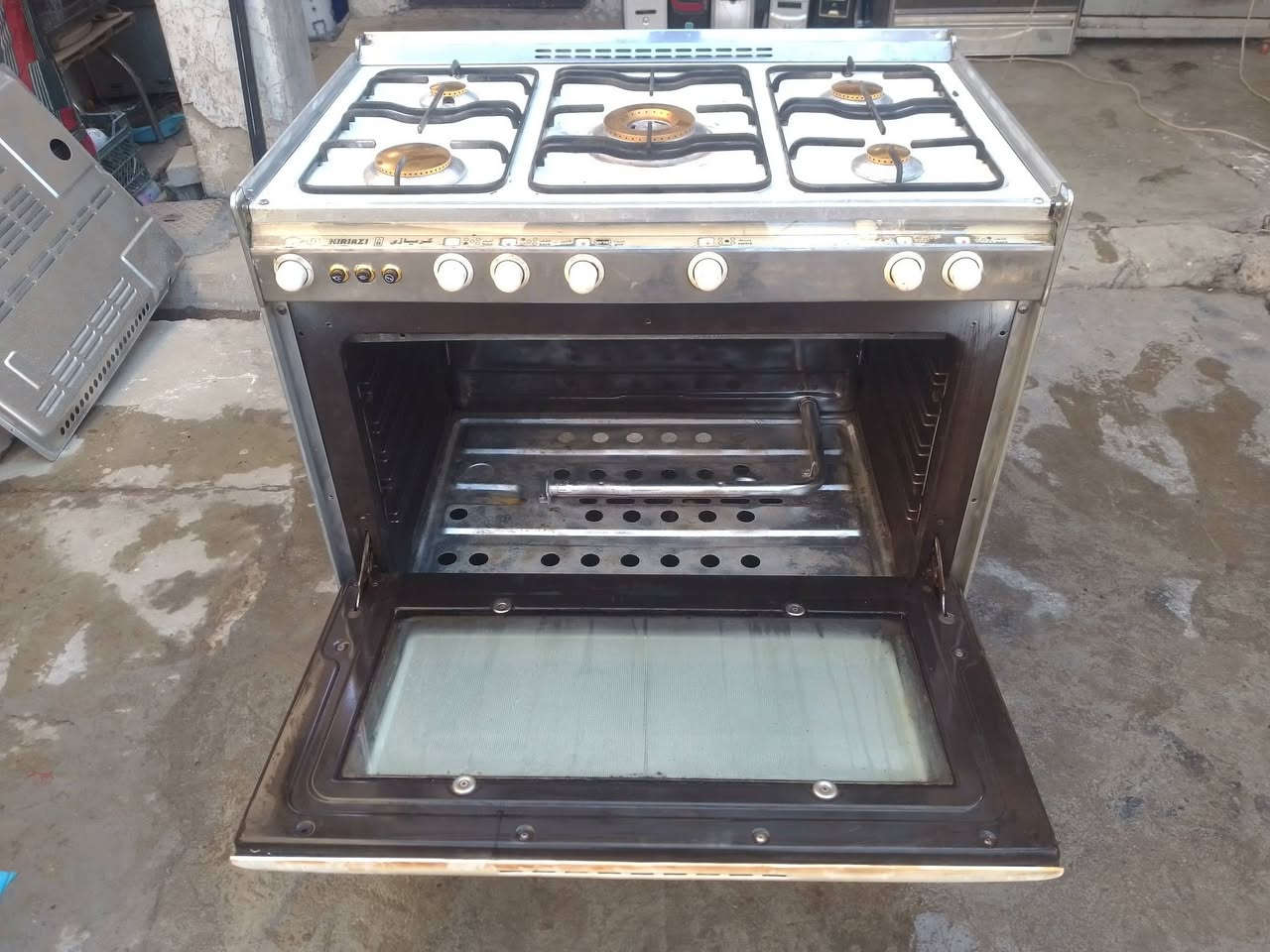 طباخ كريازي مصري اصلي للبيع مكان الفلوجه 7نيسان سعر 225الف  مبايل ***********
