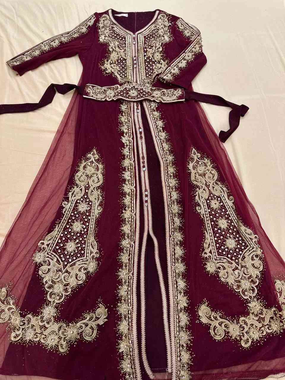 السلام عليكم بنات عندي قفطان للبيع اخذته ب٩٠ واريده ب٥٥ قياس L وممكن يلبس XL  لان قماشه ينطي باللبس ملبوس مرتين بس


**إذا كنت صاحب هذا الإعلان وتريد حذفه لأي سبب، رجاءا أرسل رسالة إلى الدعم الفني**