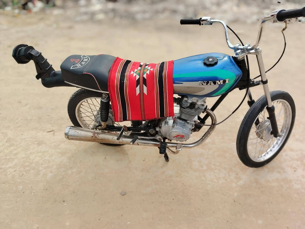 سلام عليكم دراجه البيع اوراق موديل 18عارضها بـ450وبيها مجال حك الجيه دراجه بيها مكينه 22 متواجد واتساب وماسنجر رقمي ***********
