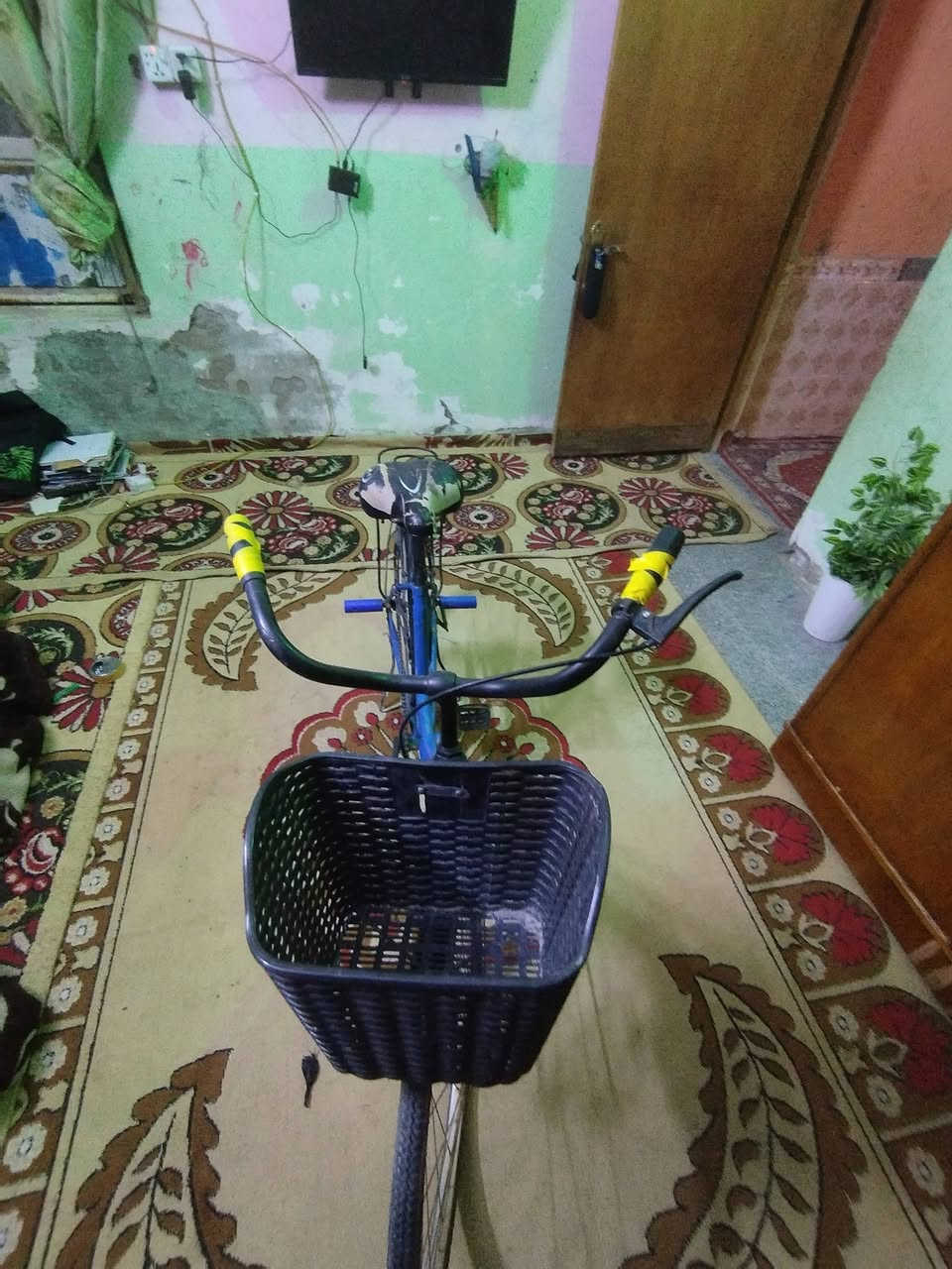 السلام عليكم
باسكل للبيع حجم 26 
الباسكل نضيف كلش تايرات وجاوبة جدد 
السعر واي سؤال خاص او علق واطبلك


**إذا كنت صاحب هذا الإعلان وتريد حذفه لأي سبب، رجاءا أرسل رسالة إلى الدعم الفني**