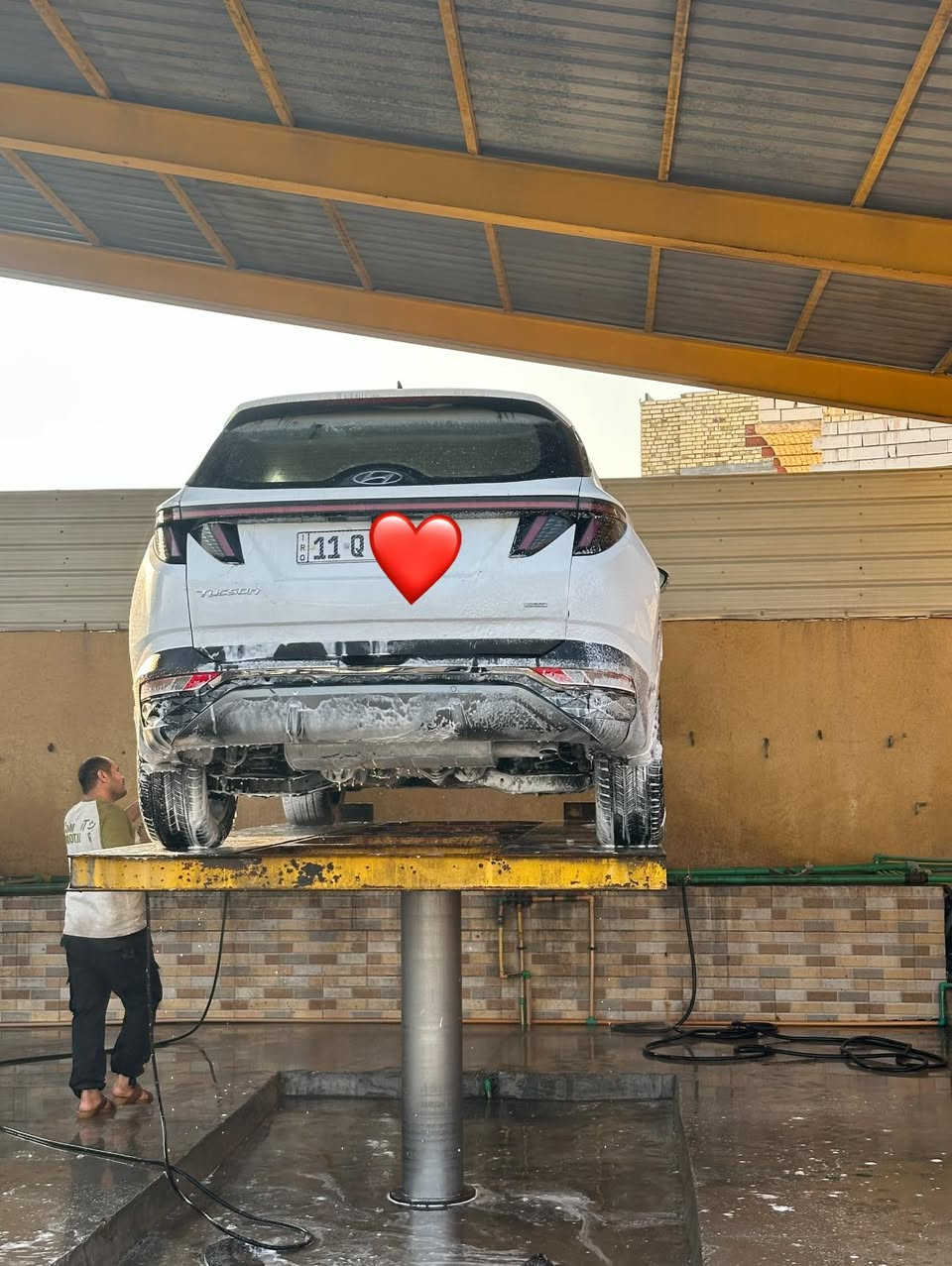 السلام عليكم توكسان حادث موضح بلصور جنطه بارد بلجاملق الخلفي والصندوق نفسيته مرجعينه
2023 لمتد vip فول الفول امريكي
لون السياره ابيض
المواصفات LIMITED VIP
1- بصمة تشغيل 
2- بصمة ابواب لمس دخول ذكي 
3- بنوراما على طول السيارة 
4- صندوق كهرباء شفط 
5- كامرات 360 درجة ( جانبية - امامية - خلفية ) 
6- كامرات مع الاشارة 
7- السيارة تتقدم وترجع ب البصمة 
8- تبريد تدفئة كشنات 
9- كشنات جلد كريمي 
10- كشنات كهرباء 
11- اضواء محيطية 67 لون اختياري 
12- كشنات خلفية هيتر 
13- مرايات تعتيم ذاتي 
14- ابل كار بلي 
15- اندرويد اوتو 
16- شاشة دجيتل 3 اشكال للقيادة 
17- اشاير ترحيب 
18- اضواء امامية LED زنون 
19- اضواء خلفية LED
20- هوك خلفي 
21- فول اوامر صوتية 
22- جامات اوتو 
23- قطعتين تبريد 
24- اشارات ب المري
25- كير دكم 
26- شفتات ستيرن 
27- تحكمات ستيرن 
28- السيارة فور ويل 
29- محرك 2500 المرغوب 
30- هاند بريك بصمة 
31- شحن واير ليس 
32- منافذ شحن 
33- اوتو هولد 
34- تشغيل عن بعد 
35- السيارة اوتو بارك 
36- حساسات امامية 
37- حساسات خلفية 
38- كير AT المرغوب 
39- رادار امامي رادار خلفي رادار جانبي 
40- نقطة عمياء 
وبعد بيها هواي مواصفات 
ممشى السيارة (14 الف فقط ) 

السيارة مكفولة من التبديل 
بدون ايرباك
رقم بغداد باسمي

مكان السيارة ميسان العمارة

السعر ٢٢٦ وبيها مجال 

رقم الهاتف ***********
