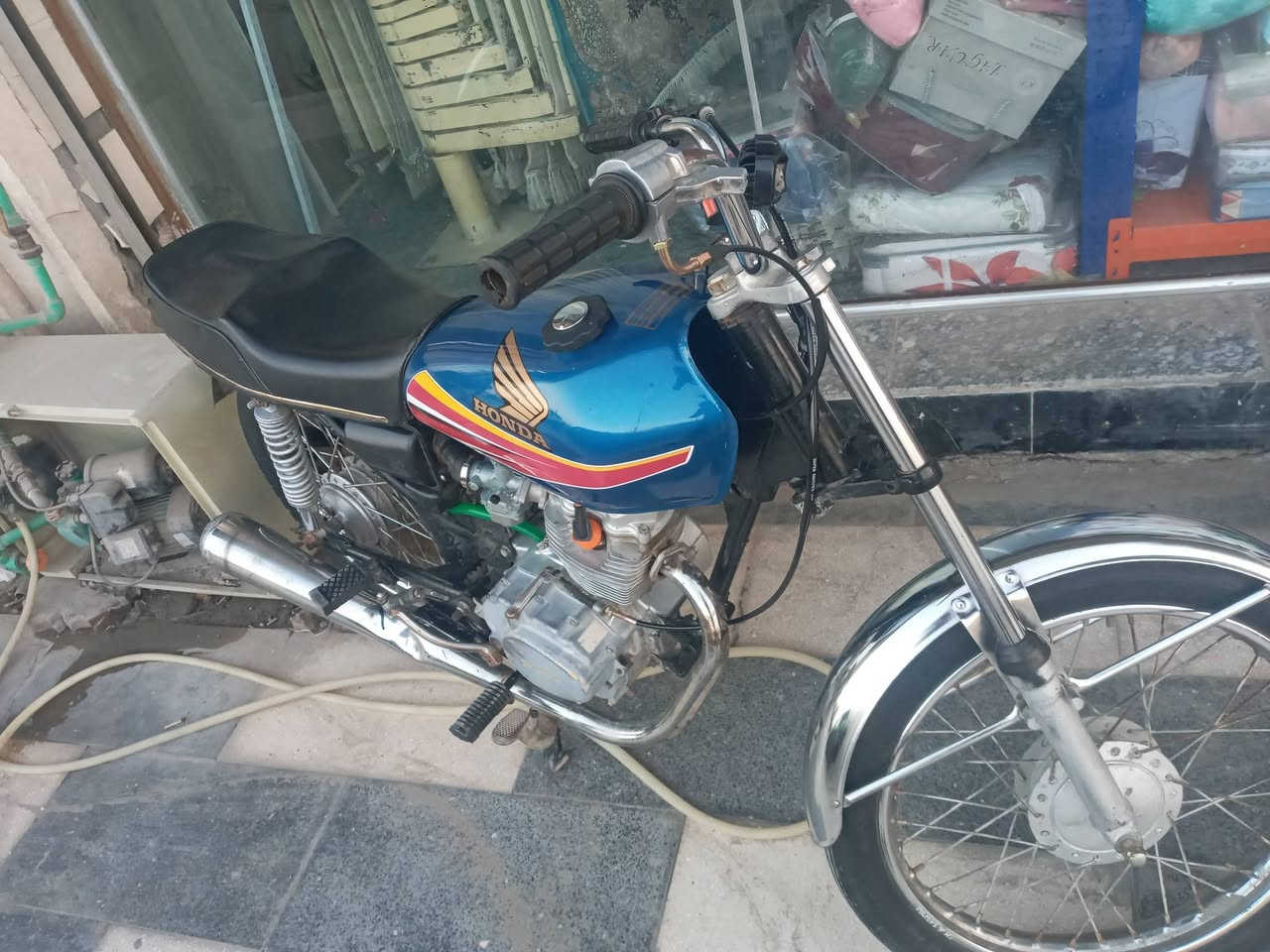 كير كلك كلك كلك درجاه نضيفه كلش شوف عينك تعمير صارلي يومين من عمرتهى مو شراي لا اترسلت السعر 500 وا بيها مجال حك الجيه*********** تضحيه مركز
