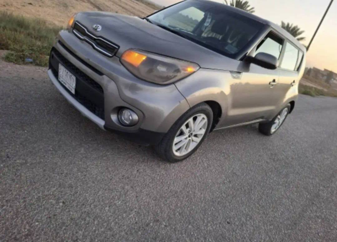 السلام عليكم
صول موديل 2018 رقم كربلاء مشروع وطني 
وارد امريكي بدون حادث بدون ايرباك بيه شبر بدايت البنيد فقط 
مكينه 2000 كير مكينه حداديه تخم تاير تبريد مابيه اي نقص 
***********
