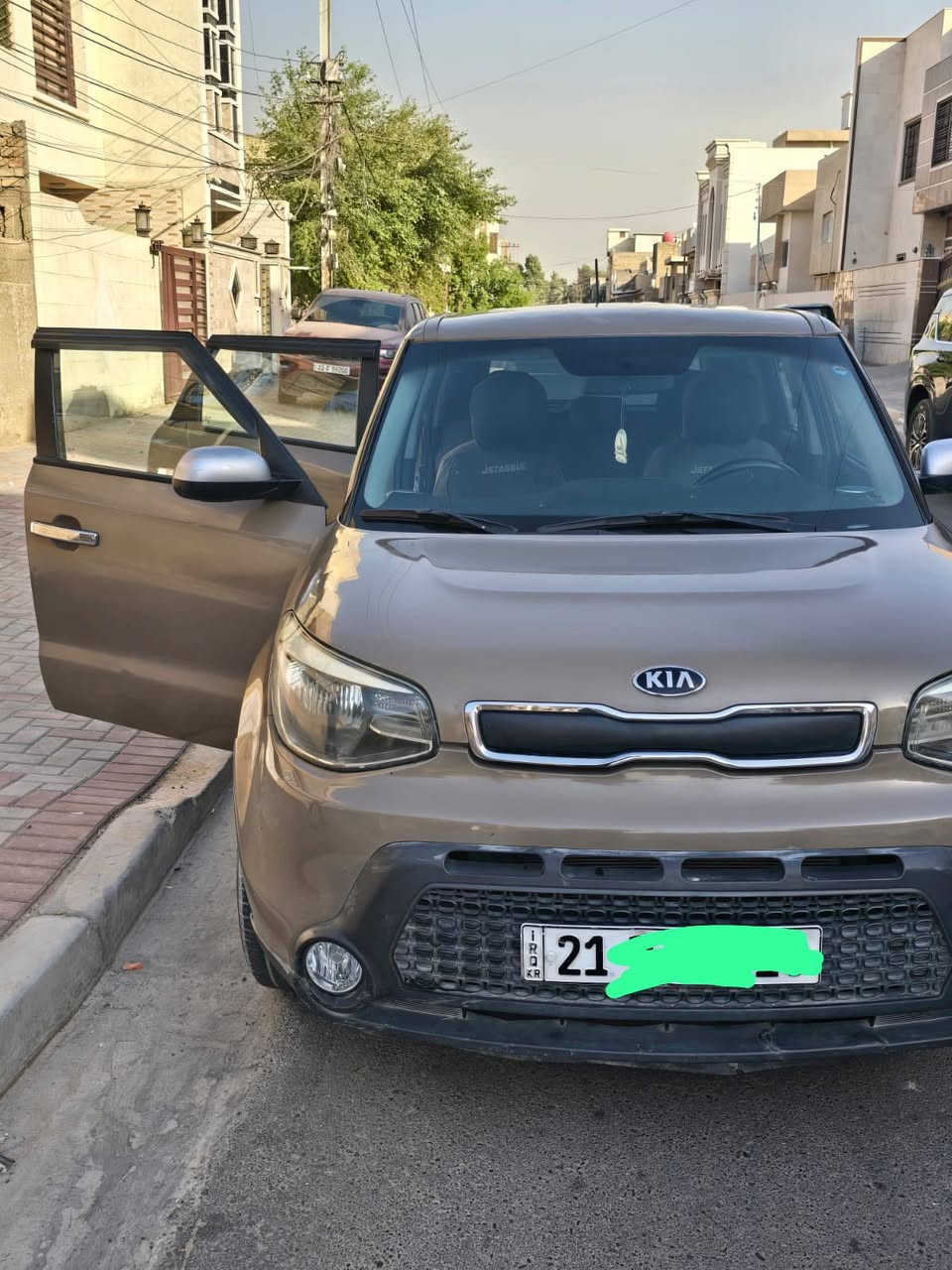 للبيع كيا صول 2016
رقم شمالي
محرك 1600
تحكمات ستيرن جهتين 
وارد امريكي ضررها جاملغ خلفي فقط
صبغ عام تجميلي
سياره نظيفه خاليه من كل نقص 
مكاني بغداد الكاظمية
السعر 97 ورقه بيها مجال
للتواصل:
***********
