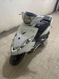 دراجة يماها ماكس GTR للبيع كلشي بيهة بلادي السعر 800 الف سرعة مقفولة 8...