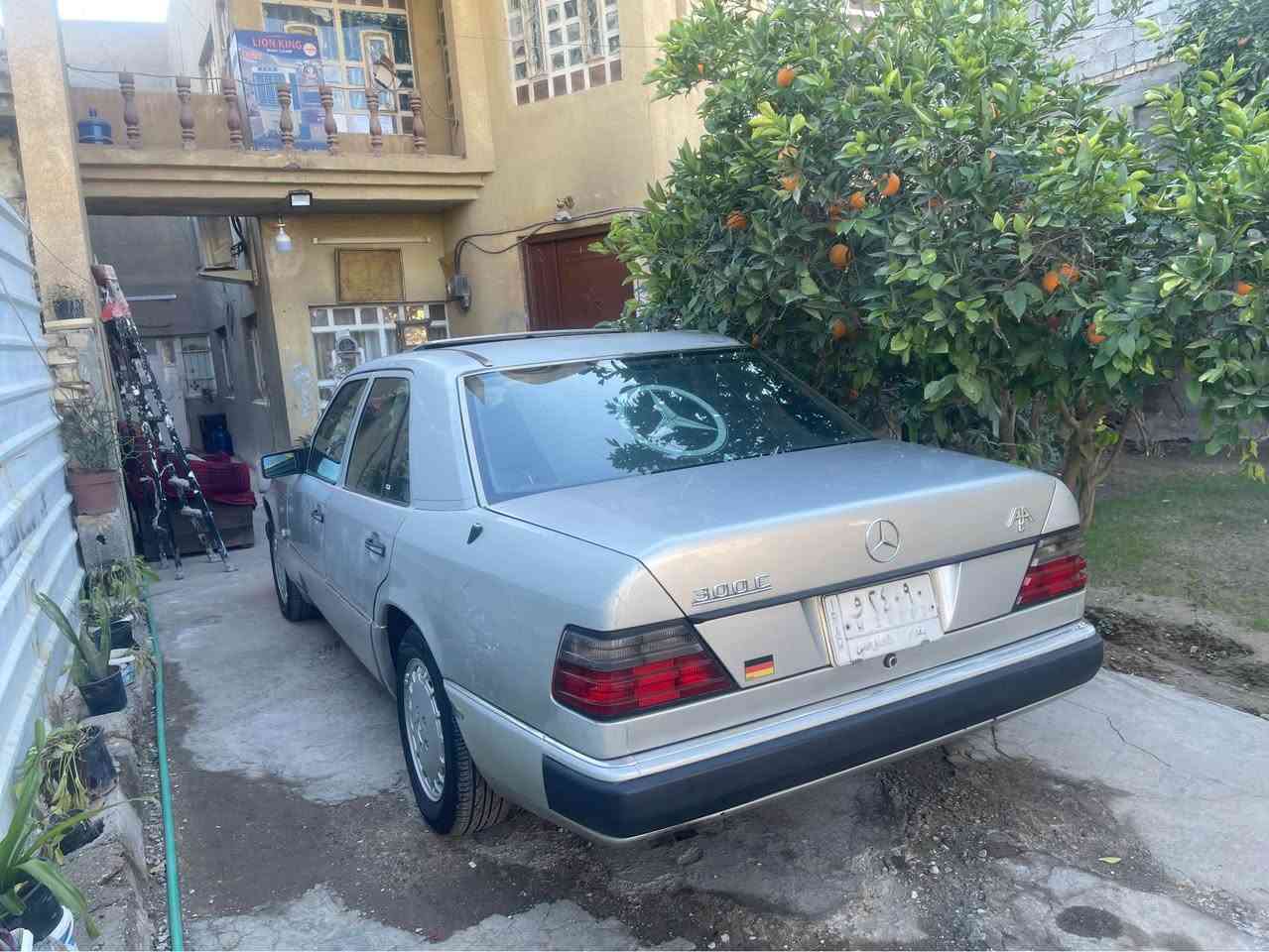 السلام عليكم مارسيدس300موديل90اصل
محرك 6سلندر بلادقبق اسود كيراوتو
فول مواصفات 
بدون صبغ بدون حادث عدة بلجاملغ كدشبر 
الشراي يتصل ***********
السعر63قفل مكانهابغداد بغداد, العراق
