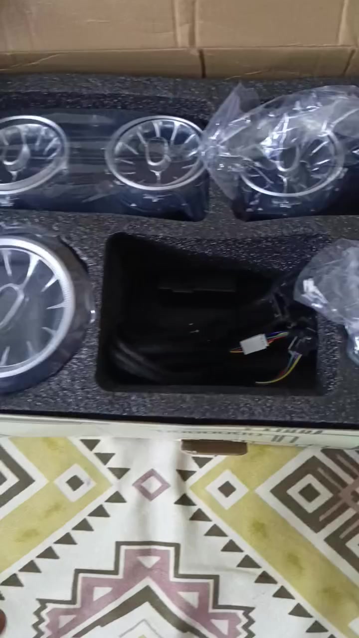 سلام عليكم من رخصه الادمن عندي هاي الفتحات تهويه مال مارسدس بنز لبيع أهل المصالح اعرفوها ***********واتس متوفر
