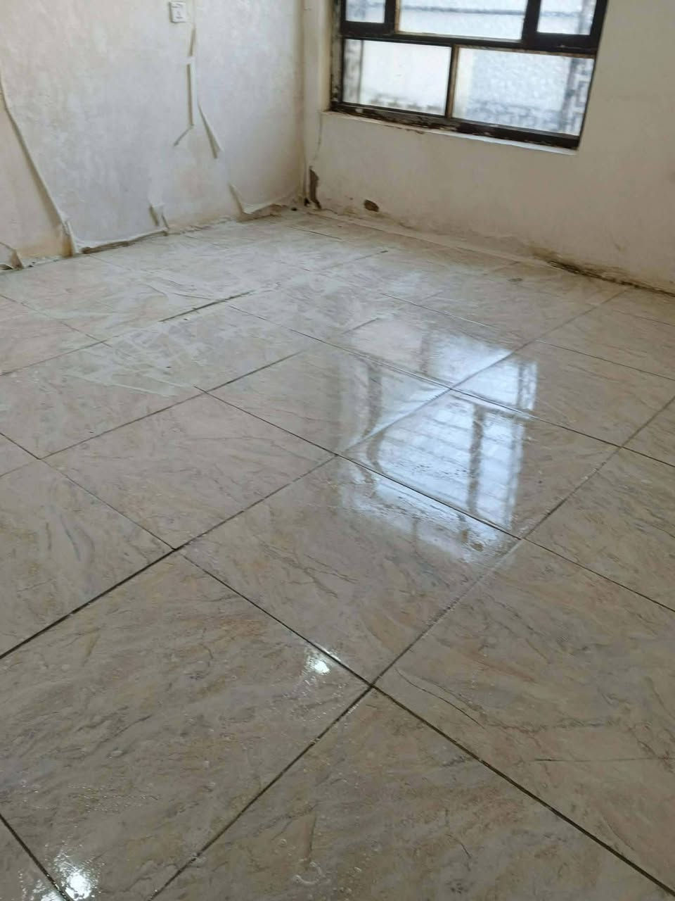 للبيع زراعي عقد 25 ...مساحة 110..كهرباء وماء ومجاري .خلف عمارات سعيدة السكنية.مجاور معمل الزيوت ..البيت.زراعي مو تجاوز..السعر 65 بي مجال تفاصيل ***********
