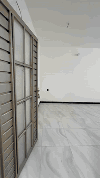 شقه Vip للايجار ( مصعد شغال ٢٤ ساعه ) تحتوي على (٢ غرف نوم ) وهول ومطب...